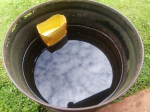 Metallic water drum