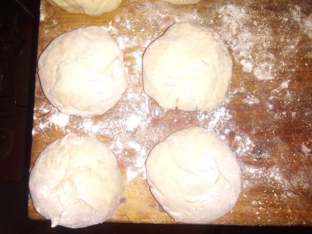 Kneaded unleavened bread dough