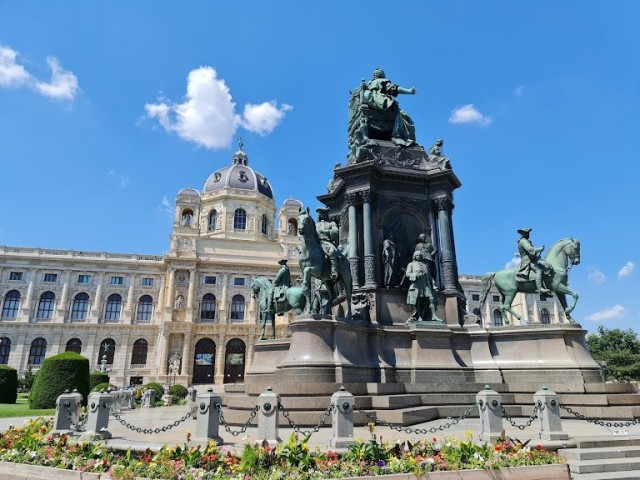 Maria Theresian Platz